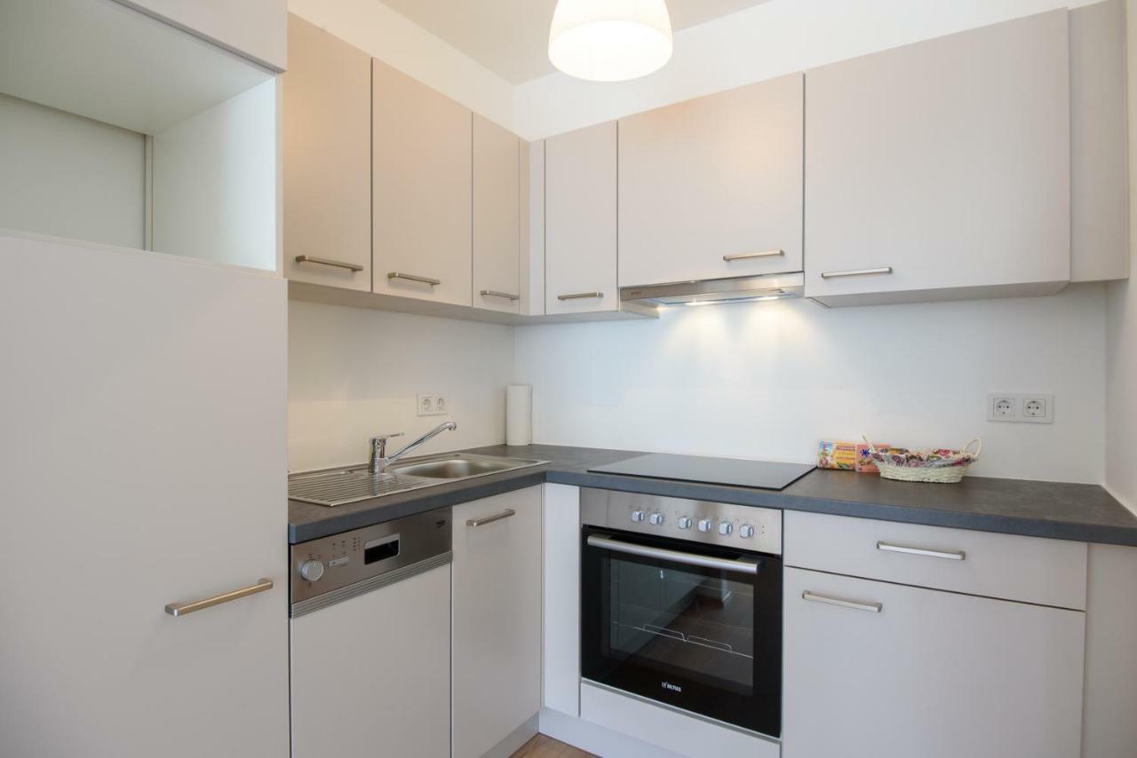 Apartment 1100 *