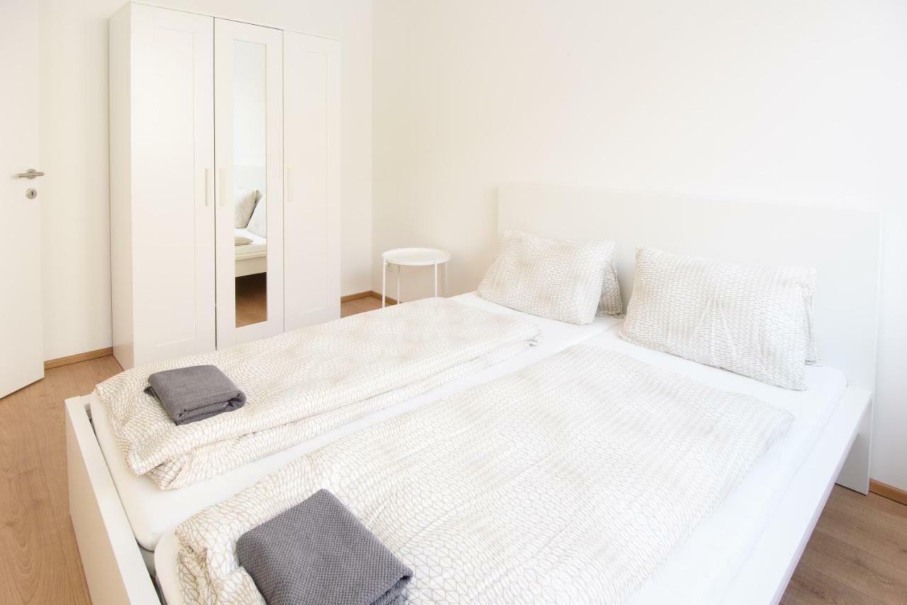 Apartment 1100