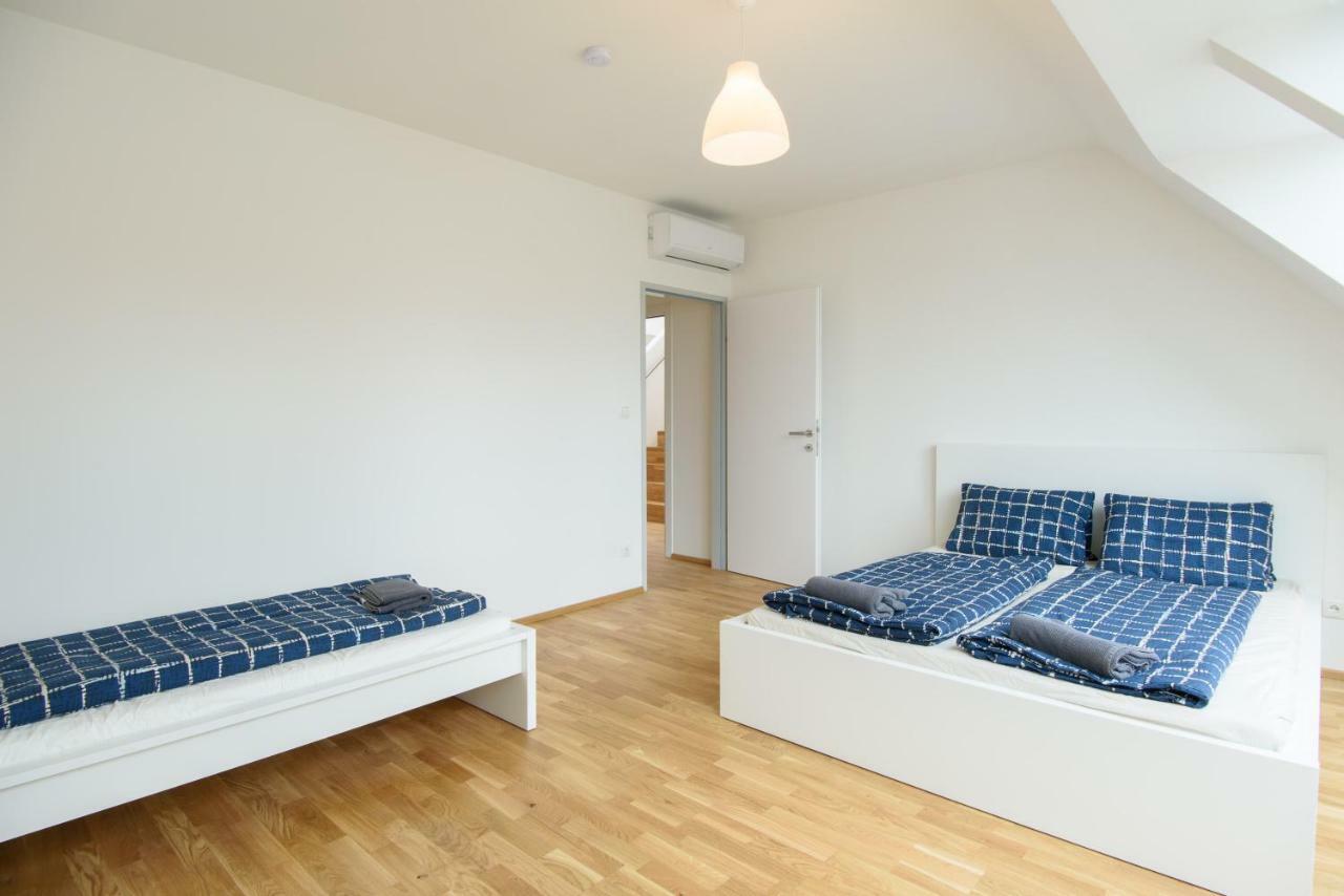 Apartment 1100 *