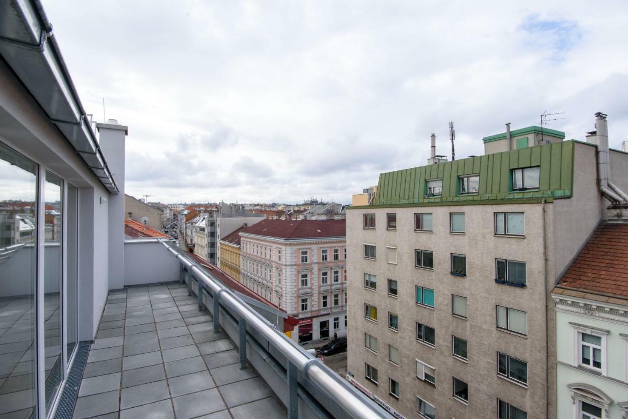 1100 Apartment *