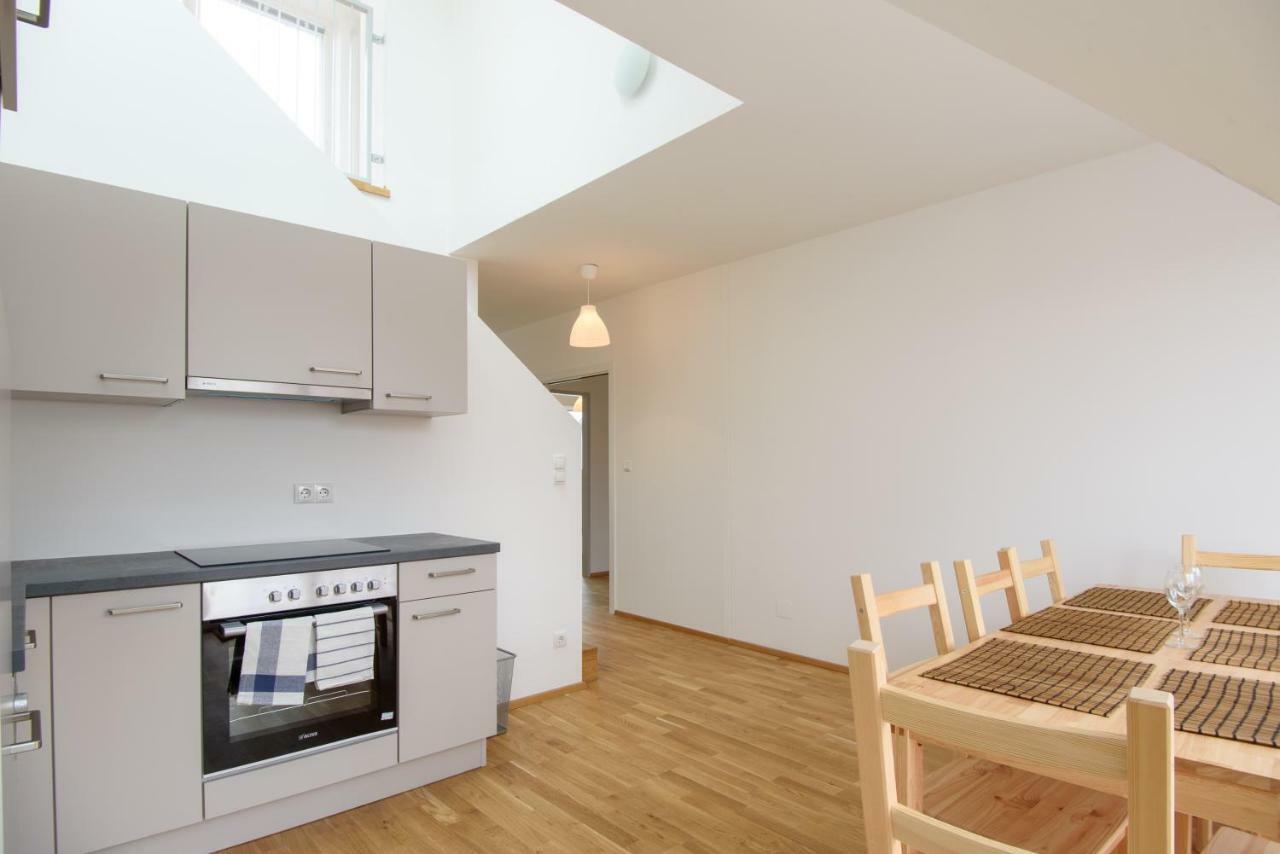 1100 Apartment