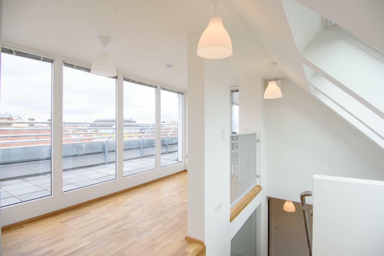 1100 Apartment