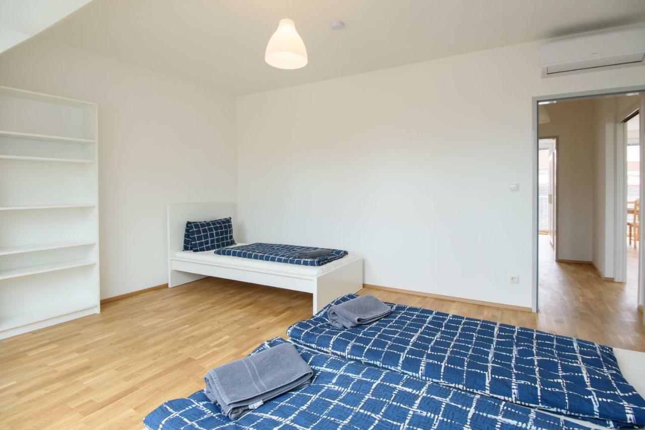 Apartment 1100 *
